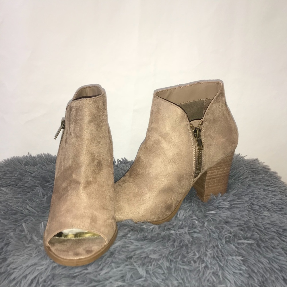 Carlos santana size 8.5 jade, flax